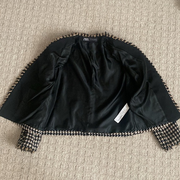 Zara Wool Tweed Houndstooth Boxy Fringe Hem Blazer Neutral Jacket size Small - Picture 11 of 13